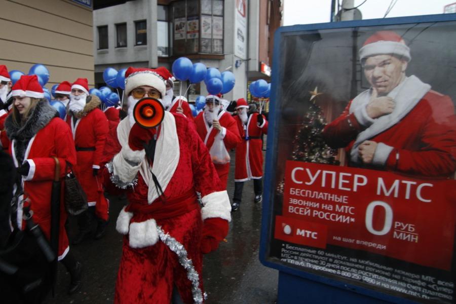 "Дед Мороз вместо честных выборов": фоторепортаж "Нового Калининграда.Ru"